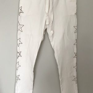 Decker drawstring white with stars pants